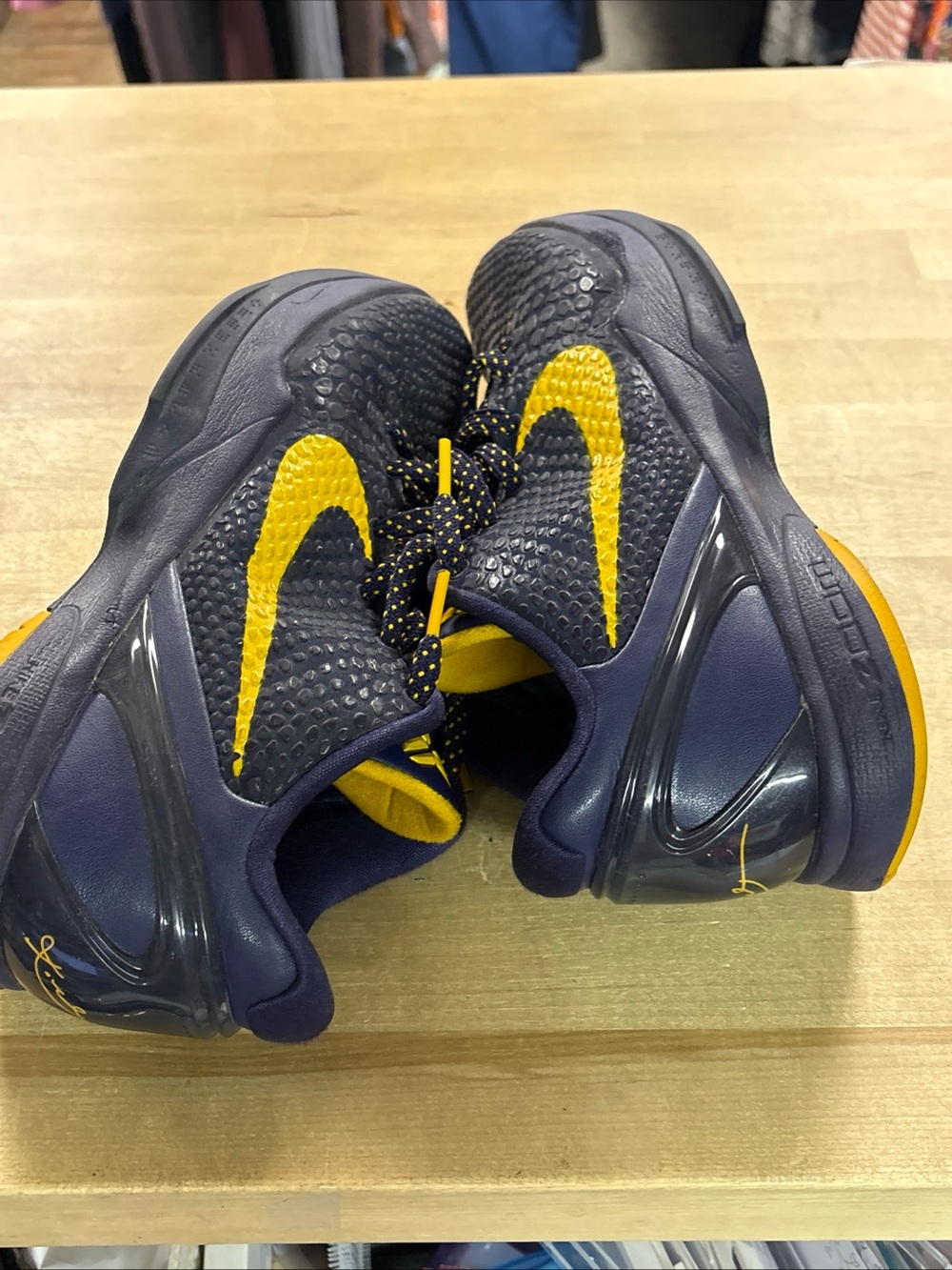 Nike Zoom Kobe 6 "Imperial Purple" sneakers - Picture 7 of 11
